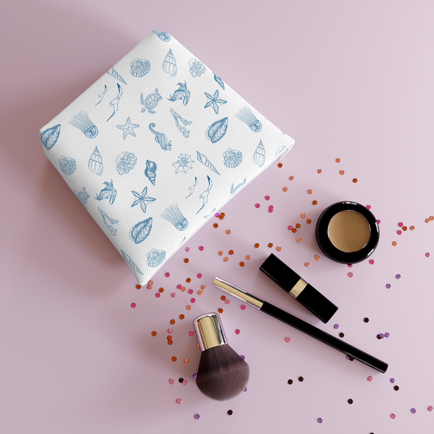 Beach girl aesthetic cosmetic bag - ocean blue