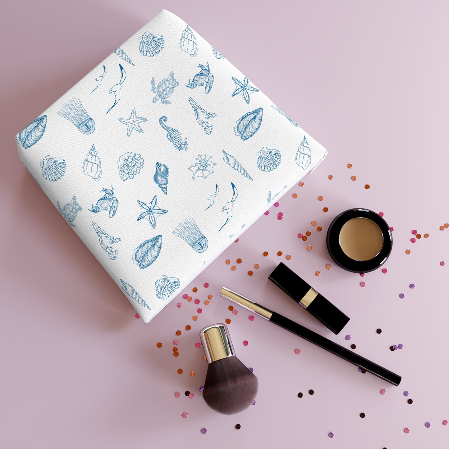 Beach girl aesthetic cosmetic bag - ocean blue